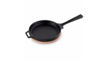 Panela de Ferro Fundido Ooni Skillet 25cm com Base de Madeira